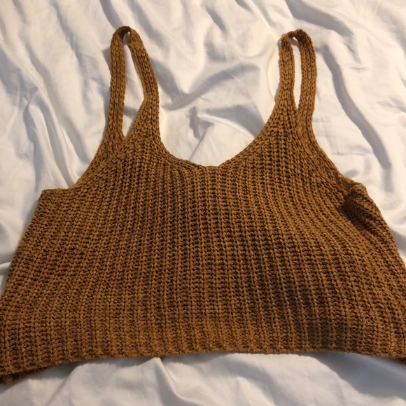 Crop top - Picture 1 of 3